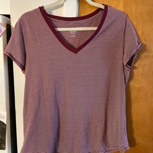 Target maroon striped v neck tee large